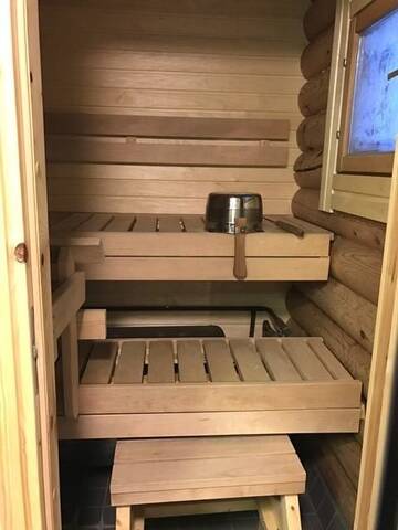 Фото номера Улучшенный коттедж с сауной Дома для отпуска Lost Inn Cabins г. Экясломполо 3
