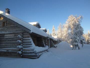 Фото номера Коттедж с 2 спальнями и сауной Дома для отпуска Lost Inn Cabins г. Экясломполо 8
