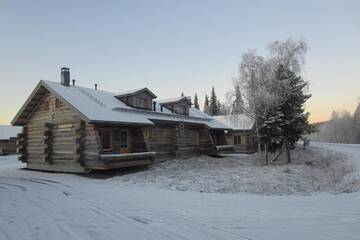 Фото номера Коттедж с 1 спальней и сауной Дома для отпуска Lost Inn Cabins г. Экясломполо 4